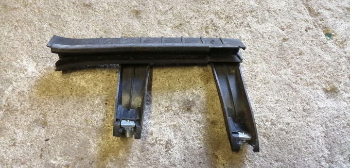 фото №1, Lancia delta iii направляющая стёкла левая задняя