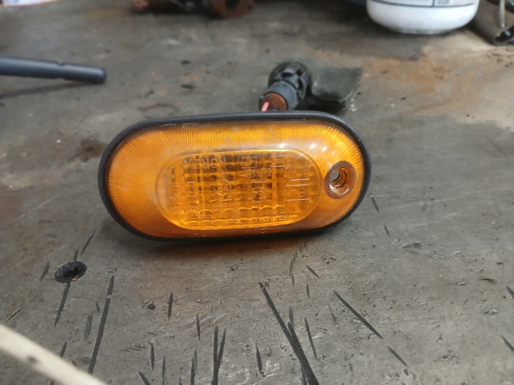 фото №5, Hyundai galloper поворотник