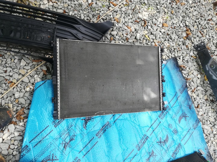 фото №7, Радіаторів води +кондиціонер audi q5 q7 a6 7 8 4m0145804t