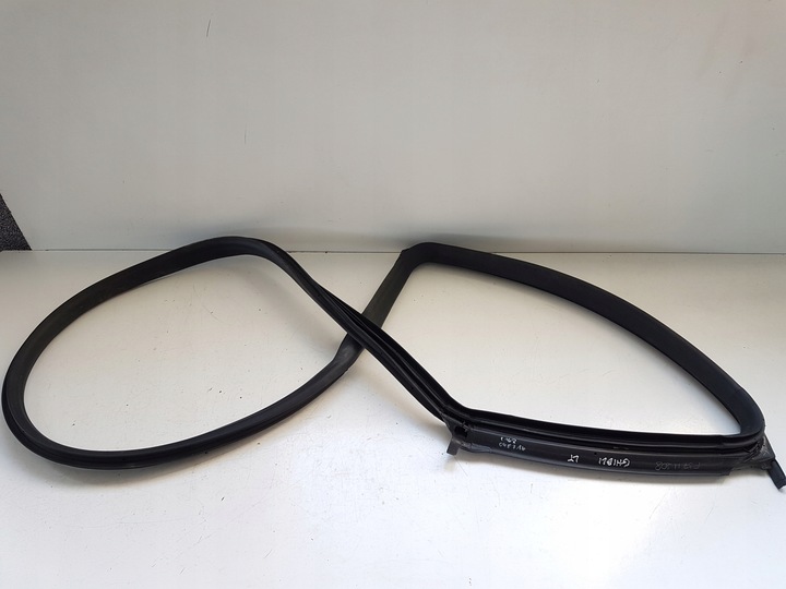 фото №1, Прокладка двері ліва зад maserati ghibli m157 13-