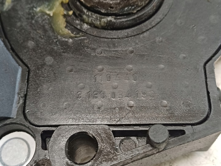фото №5, Kia cerato 03- двигунчик podnszenia скла праве перед 2pin 3130034192