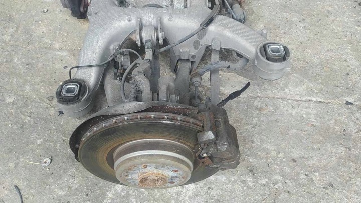 фото №7, Bmw f01 4.4 750 подвешивание балка зад дифференциал ручной 6790417 7577097 6775187