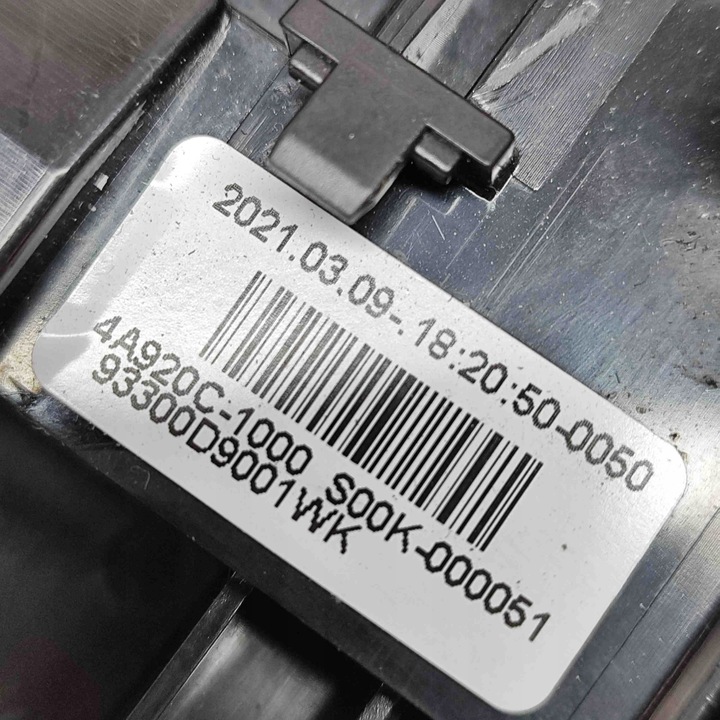 фото №8, Кнопка подогрева сидений kia sportage ql 93300d9001 30667371 1.6l