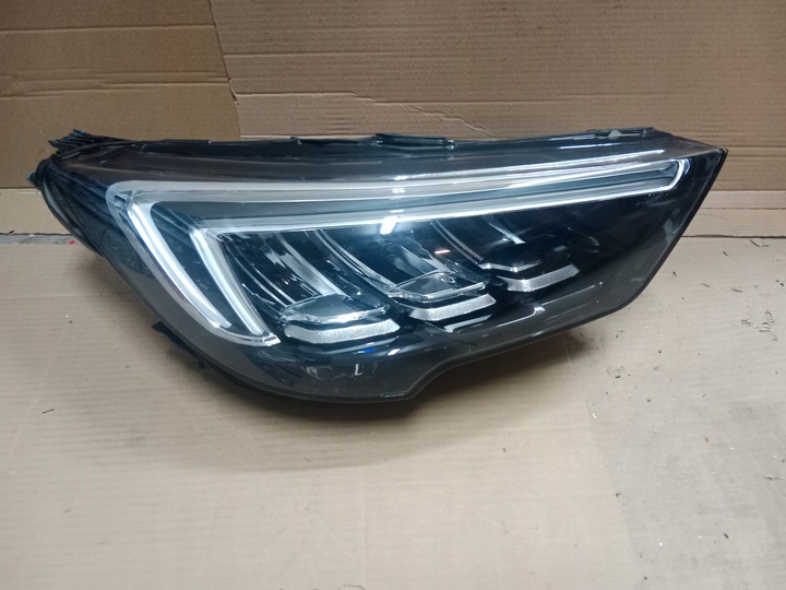 фото №1, Лампа перед передняя правая opel crossland x полный led 39153432