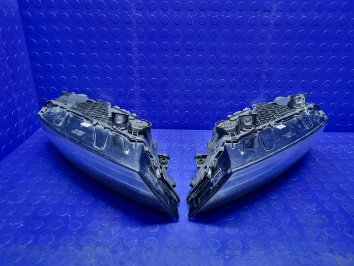 фото №10, Лампы передние полный led matrix левая правая audi q7 4m 4m0941035 4m0941036
