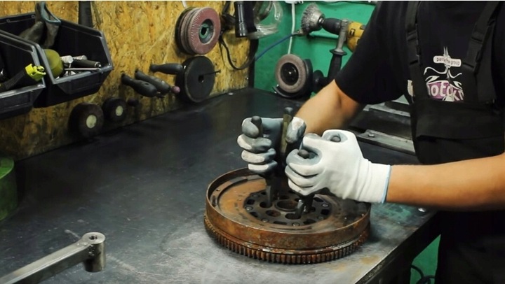 фото №6, Колесо двухмассовый volvo 2.0 2.4