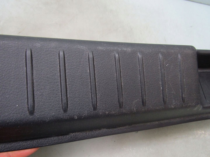 фото №8, Cx-30 21r защита багажника ремня зад заднего накладка пластик dfr5-6889x