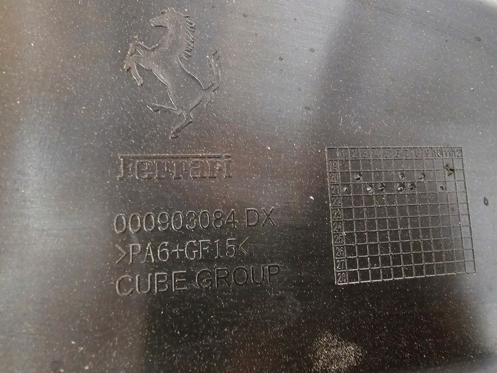 фото №8, Ferrari roma f169 панель під лобовим склом корпус пластикова 000903076 000903084