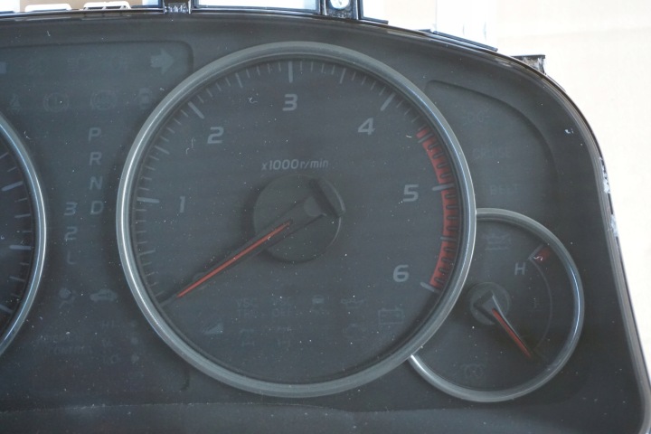 фото №7, Land cruiser 120 панель приладів km/h автомат 3,0 d4d європа