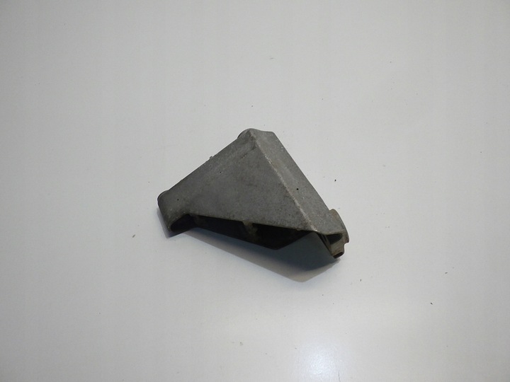 фото №1, Mb vito w447 1.7 cdi 2020 лапи кронштейн двигуна