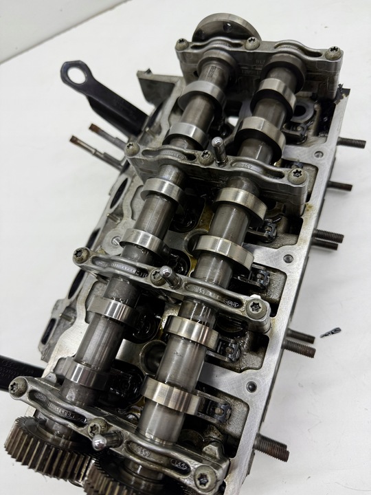 фото №14, Audi a8 a7 a6 c7 3.0 tdi cdu головка двигателя валы распределительный вал левая комплектная