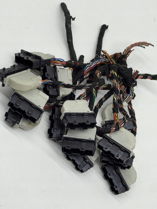 фото №16, Audi volkswagen seat skoda штекер разъём соединитель дверь + шланг 4h0972701