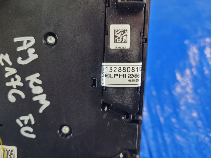 фото №10, Запчастини astra j панель радіо навігації навігація 900 13360095