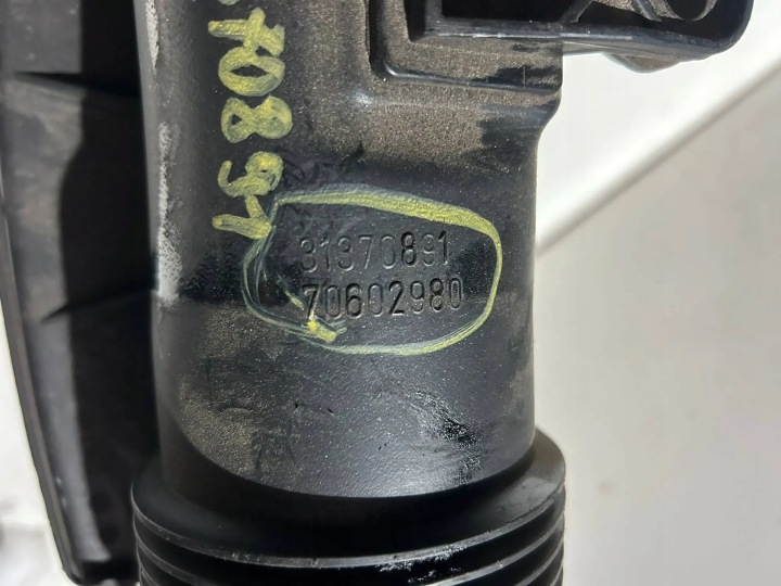 фото №9, Volvo xc60 i рестайлінг 13-17r 2.4 d труба трубка  інтеркулер 31370891