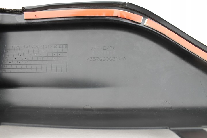 фото №9, Уголок спойлер зад outlander iii