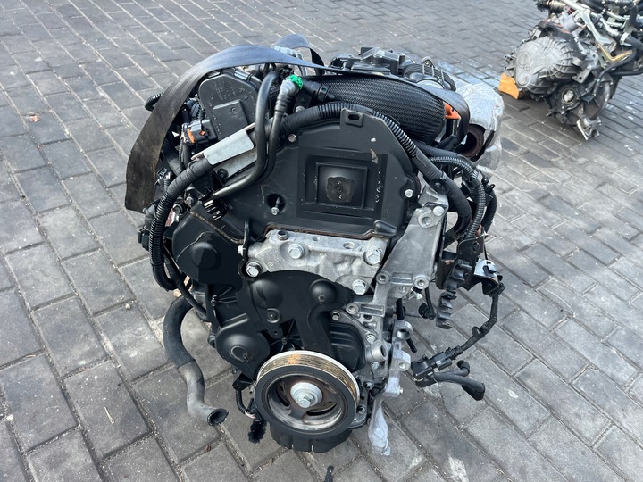 фото №10, Двигатель комплектный peugeot 208 citroen c3 ii 1.4 синий hdi 8h01 10fdcg