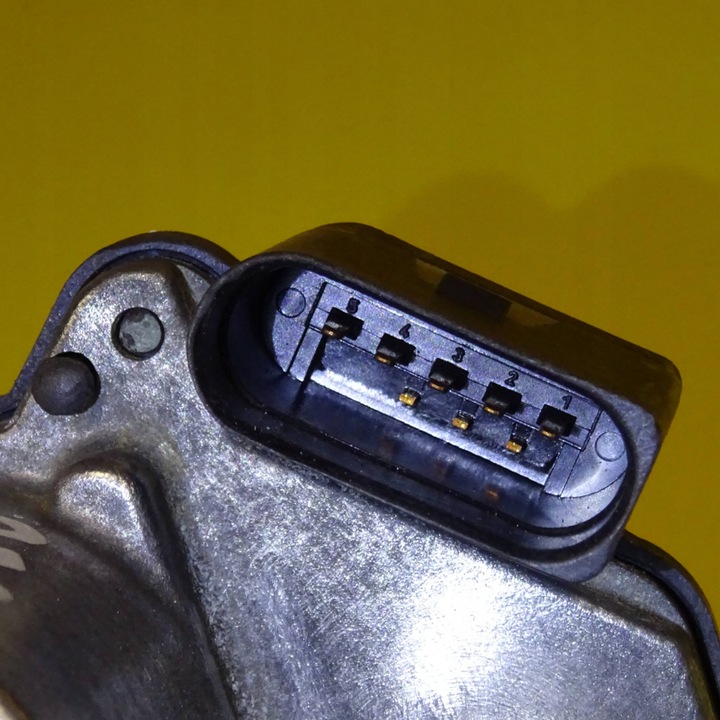 фото №6, Дросельна заслінка audi a3 s3 8l 1.9 tdi 03g128063g / a2c53249824 nr41