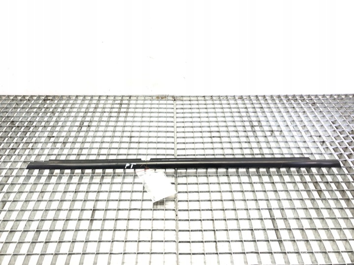 фото №1, Планка накладка зад права mercedes w204 c 07-14