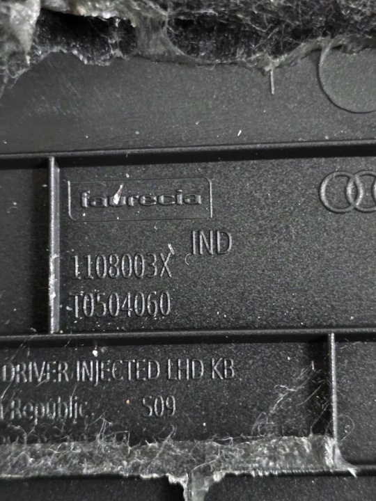 фото №8, Захист заглушка pod кермо консолі панелі dekor audi a3 8v 8v1683075a