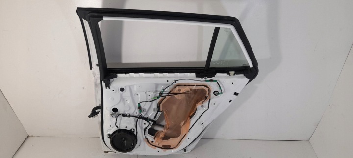 фото №12, Toyota corolla e21 універсал двері задні праві 040 t500