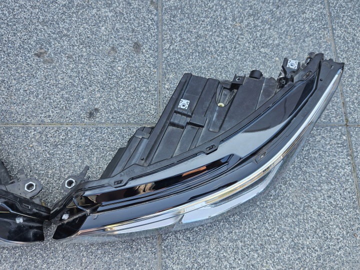 фото №11, Бампер перед vw golf viii 5h0807221j