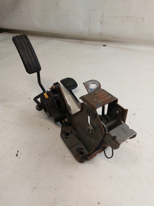 фото №8, Педаль газа тормоза renault clio iii 1.2 16v