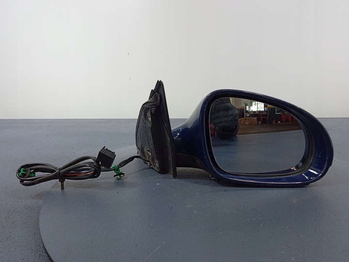 фото №1, Vw passat b6 дзеркало праві 6 pin la5e