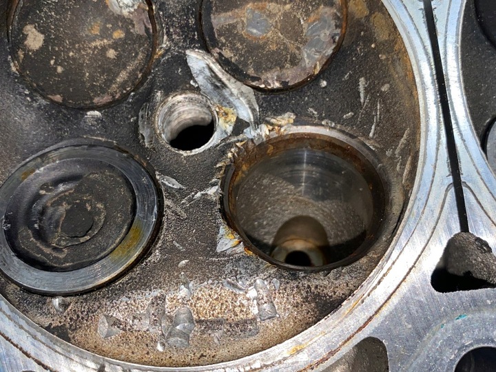 фото №12, Головка двигуна r2710161501 mercedes w204 w203 1.8 компресор 271940