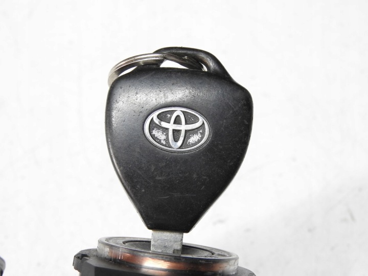 фото №9, Toyota auris i 5d 06-09 замок запалювання ключ вставка n0502965 45020-0203