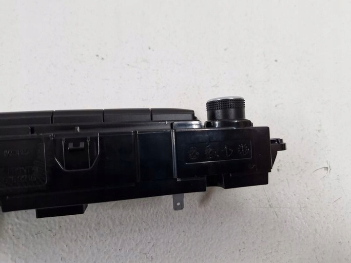 фото №9, Sportage 4 iv кнопки перемикачі радіо аварійних d996569210 d996568020