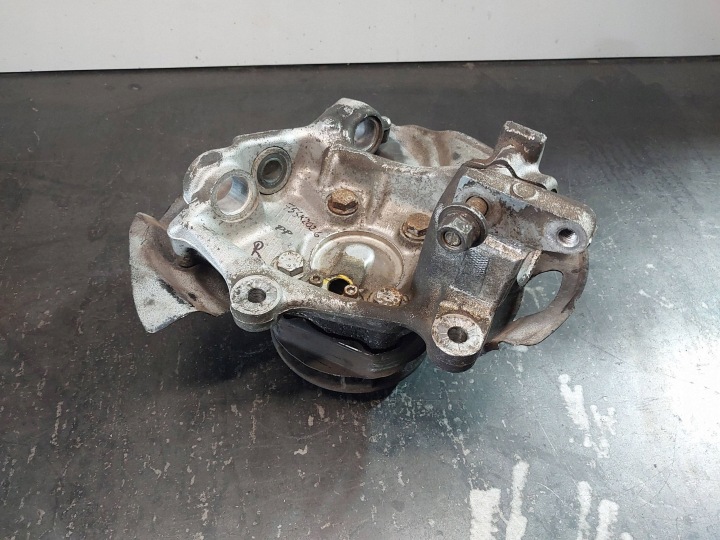 фото №10, Поворотна опора передня права bmw 5 e39 520i 206s3 m52b20 31211092854