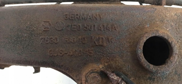 фото №8, Vw transporter t6 поворотна опора праві зад 7e0501414a