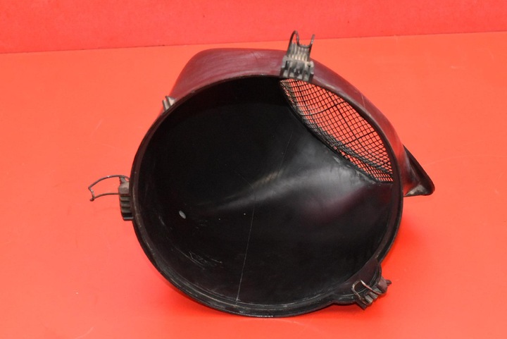 фото №5, Корпус фильтра воздуха 701815915b vw transporter 1.9 d 68 km 90-03