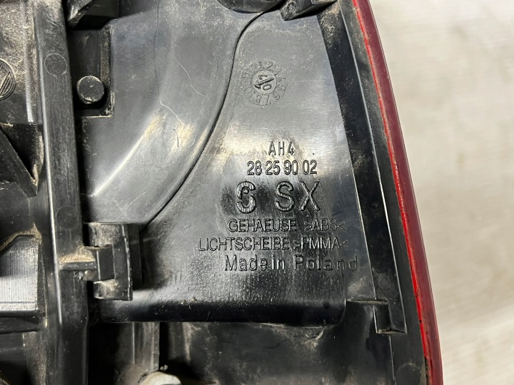 фото №9, Volkswagen touareg фара левая задняя 7l6945257