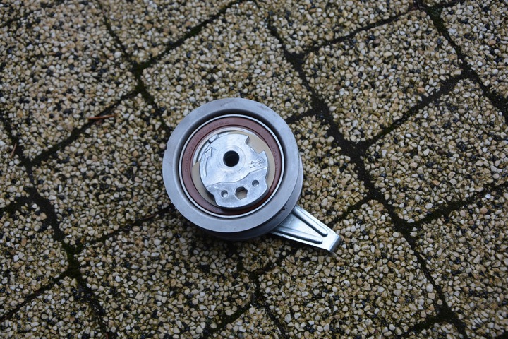 фото №1, Натяжитель ролик ремень vw passat b8 04l109243h