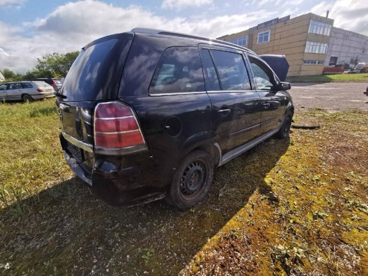 фото №8, Opel zafira коробка предохранителей 2006 1.9l 743380 1534964