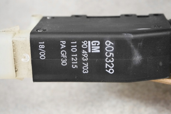 фото №3, Замок дверь правый зад 3 pin opel omega b fl c 99-3