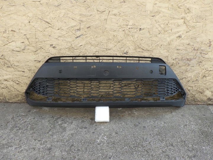 фото №1, Toyota chr c-hr рестайлінг 18- решітка бампера передня