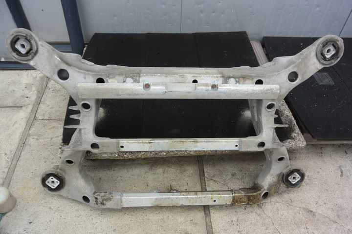 фото №9, Підрамник балка підвішування зад tesla модель s 12-16