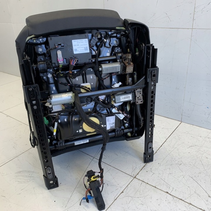 фото №10, Сидіння лівий водія сидіння шкіра електричні пам'ять vw passat b8 3g 16r