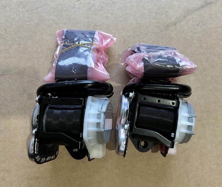 фото №2, Ремни безопасности vw golf vii skoda octavia iii 5e0857702 5e0857701...