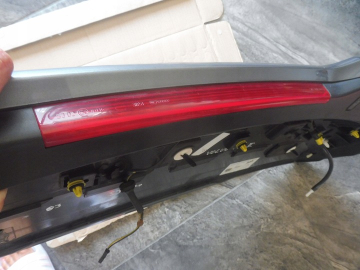 фото №10, Спойлер козирок спойлер кришки багажника volvo v40 ii