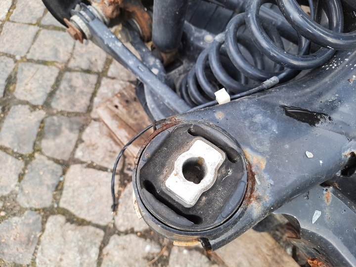 фото №15, Bmw f30 f31 f34 подрамник подвешивание зад поворотный кулак 320d 184km vdc