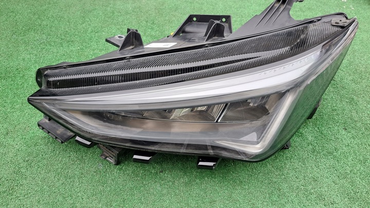 фото №1, Seat cupra born полный led лампа передняя
