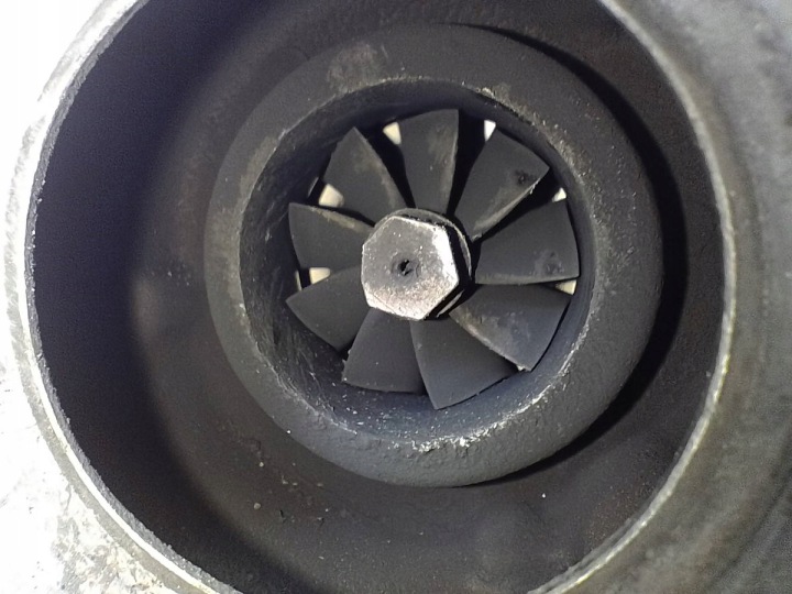 фото №6, Турбина toyota avensis t25 17201-27070 742535-2 2.0 d4d