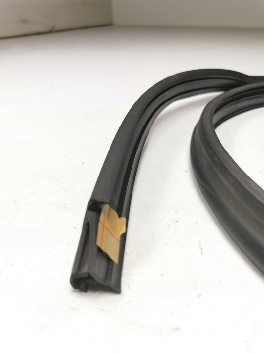 фото №5, Прокладка двері ford оригінальний номер 1132840