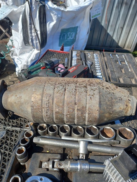 фото №9, Капот передня vw polo 6n2 2002r срібна фото