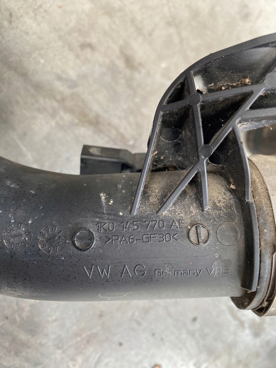 фото №6, Труба интеркулер 1k0145770ae vw audi seat skoda 2.0 tdi 1k0145770ae