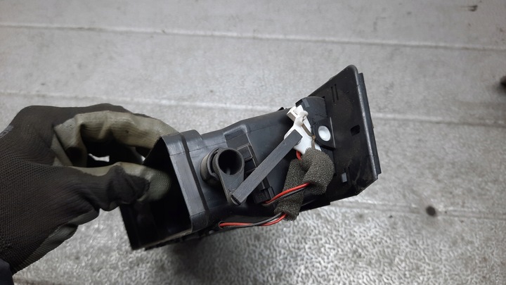 фото №12, Ґрати повітропровід audi a6 c5 4bi820902 4b1820951