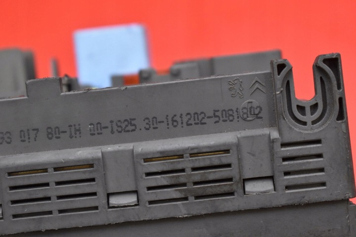 фото №9, Коробка запобіжників 9649301780 bsi citroen c5 1 i 2.2 hdi 133 km 01-04